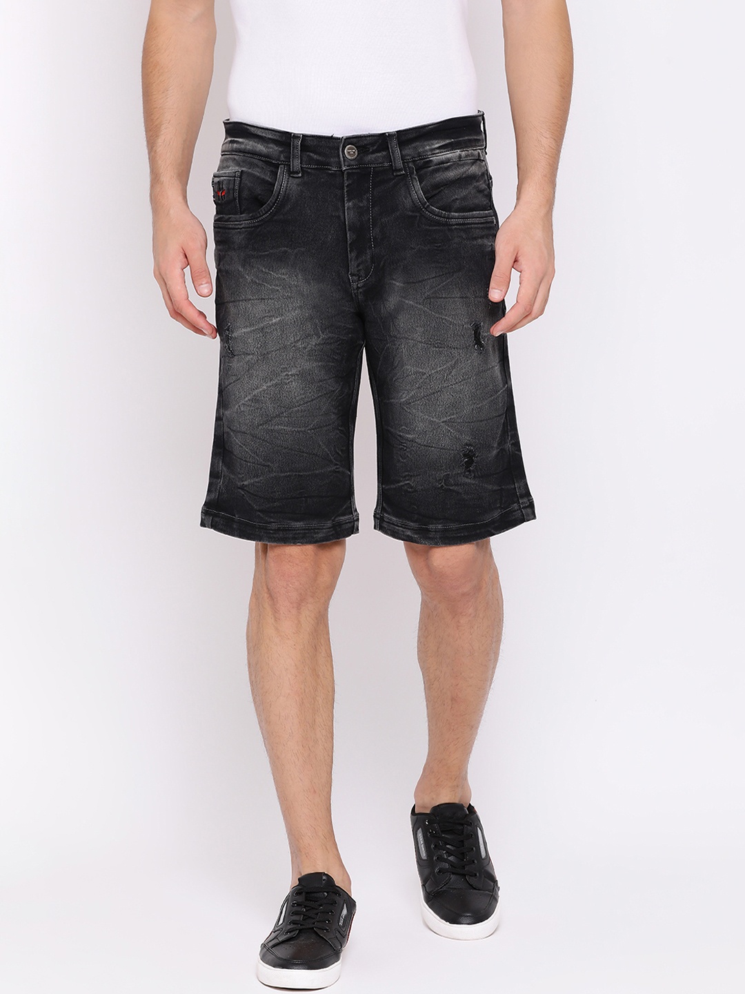 

Crimsoune Club Men Black Washed Slim Fit Denim Shorts