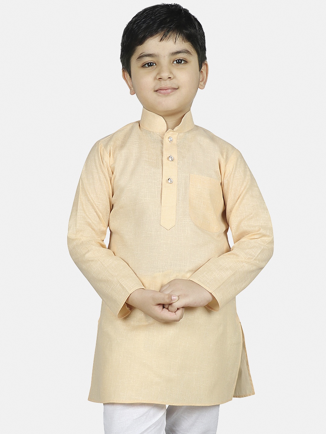 

SG YUVRAJ Boys Beige Solid Straight Kurta