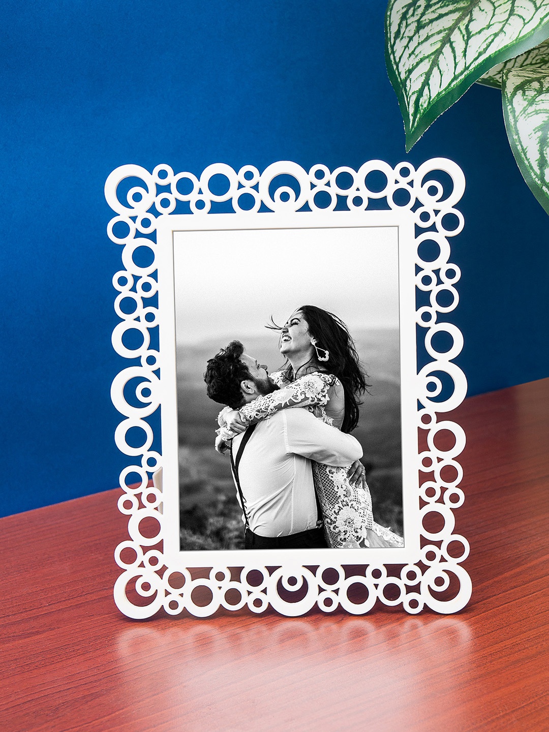 

Golden Peacock White Circular Motif Photo Frame