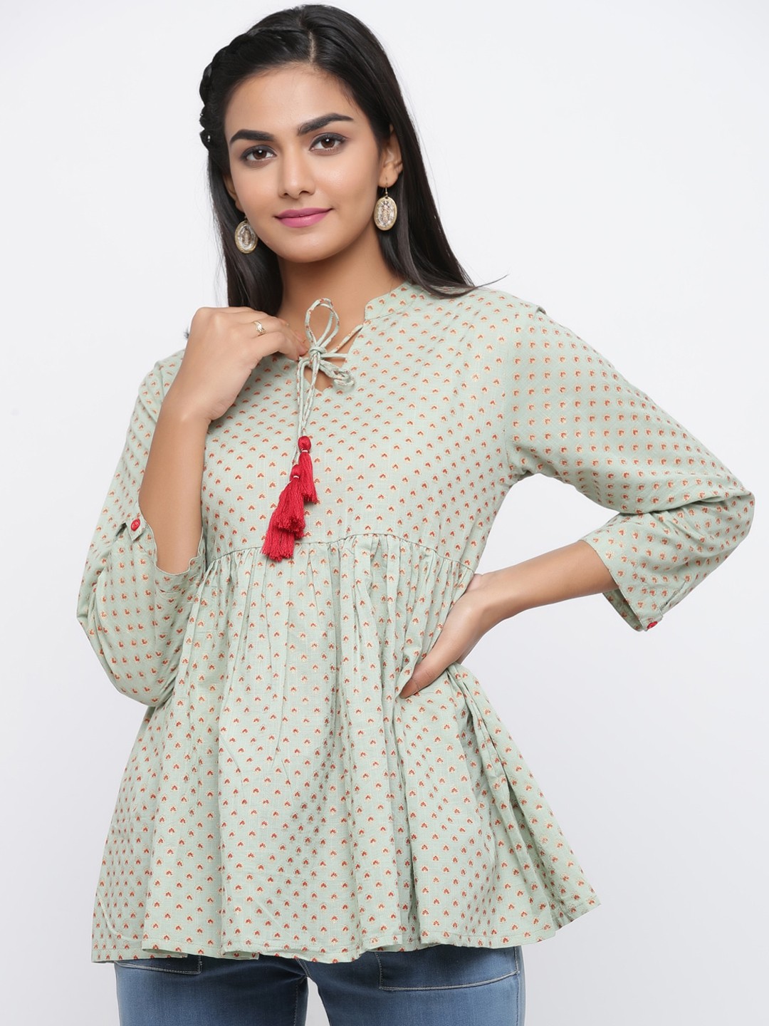 

Silai Bunai Women Green & Red Printed Peplum Pure Cotton Top