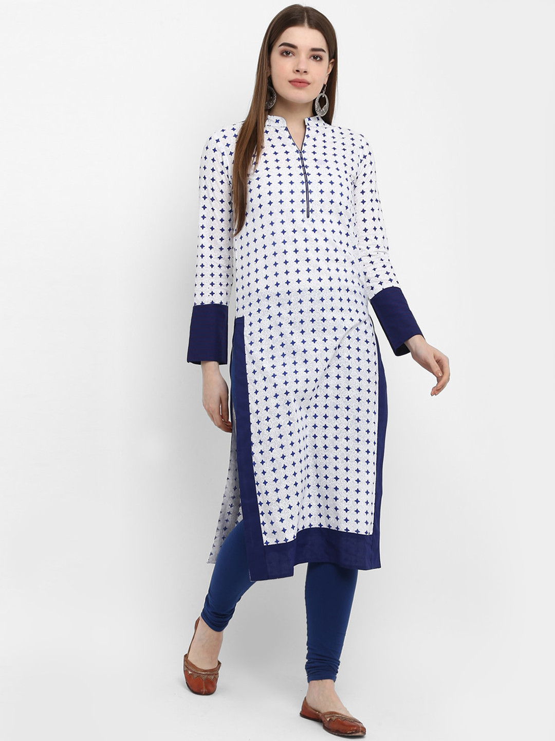 

Aprique FAB Women Blue & White Printed Straight Kurta