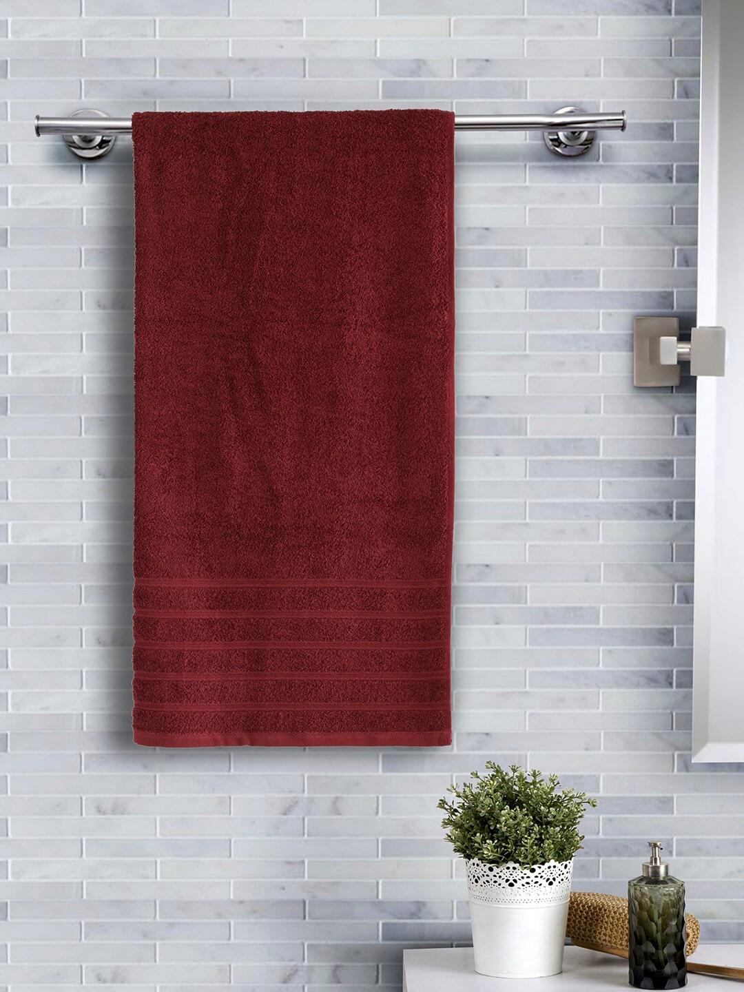 

MASPAR Unisex Maroon Solid Supersoft 450 GSM Bath Towel