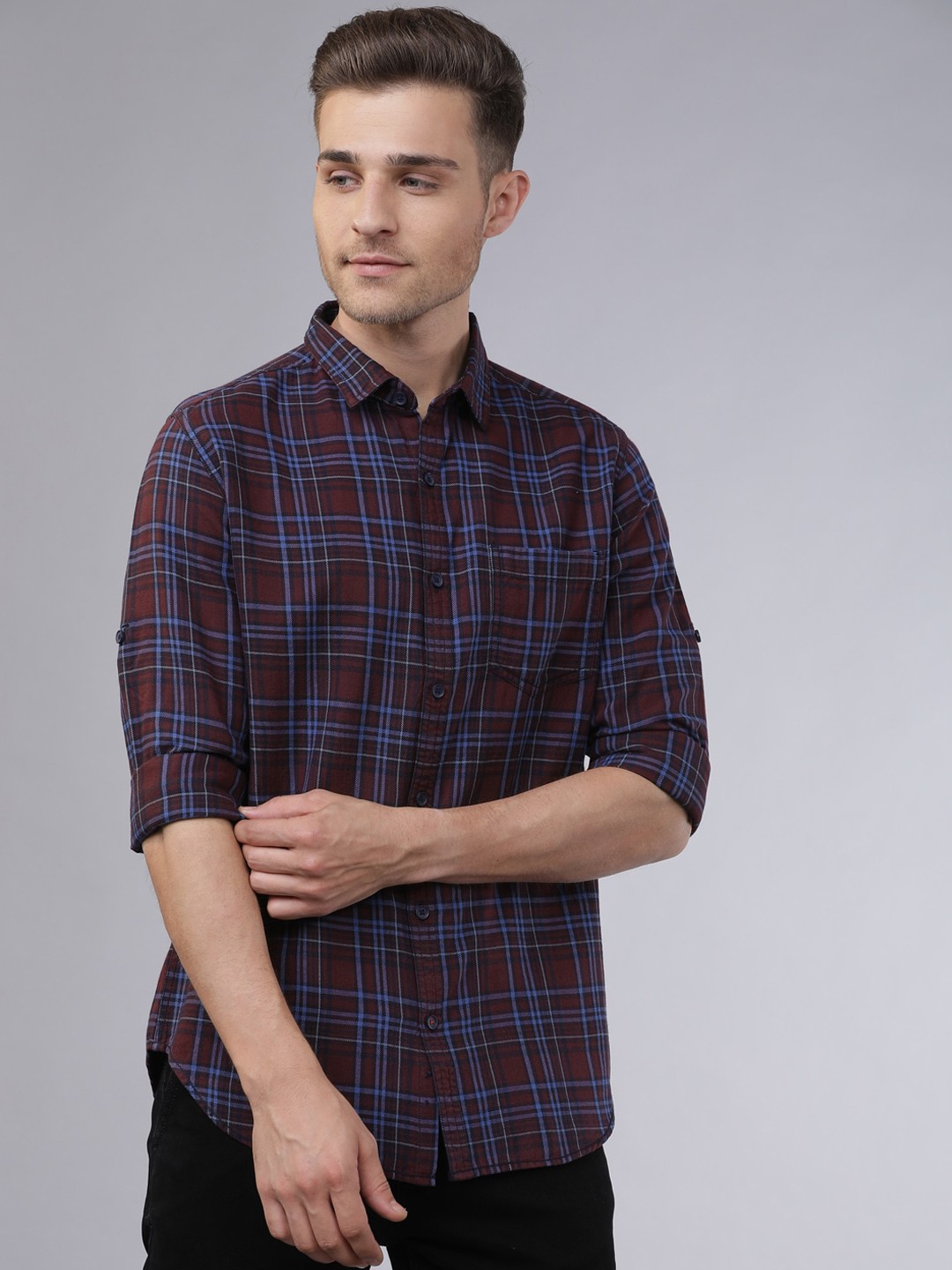 

LOCOMOTIVE Men Maroon & Black Slim Fit Checked Casual Shirt