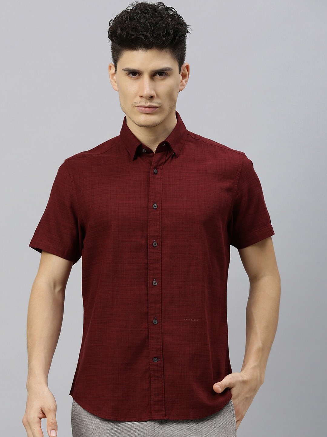 

RARE RABBIT Men Maroon Tailored Fit Solid Casual Shirt