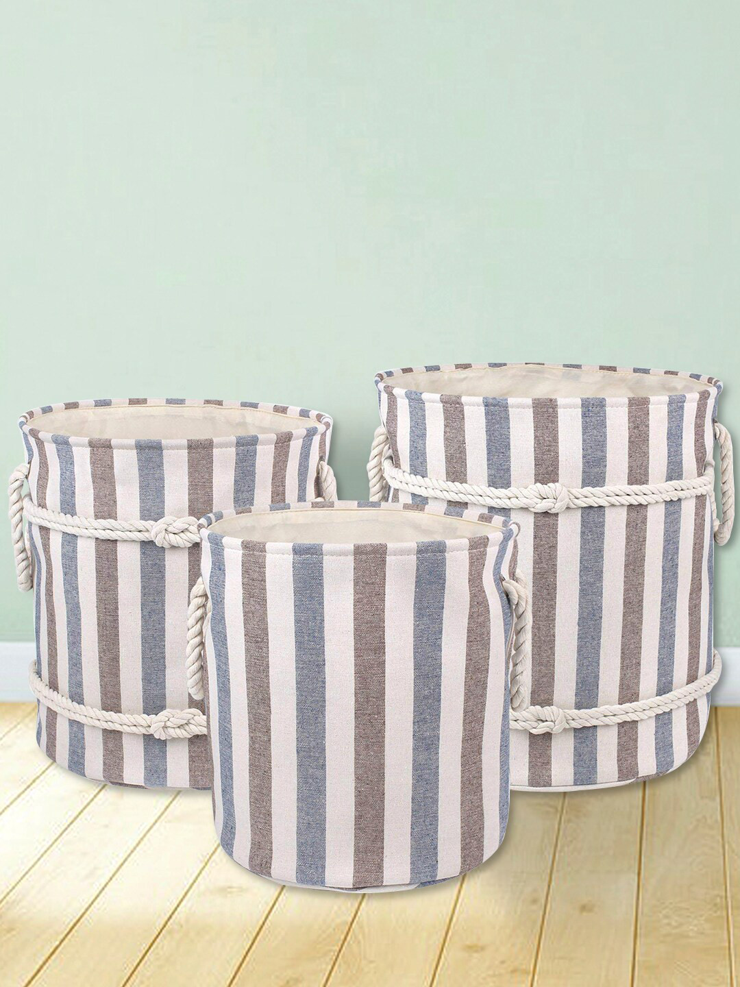 

HomeStorie Set Of 3 White & Grey Striped Multipurpose Laundry Bags