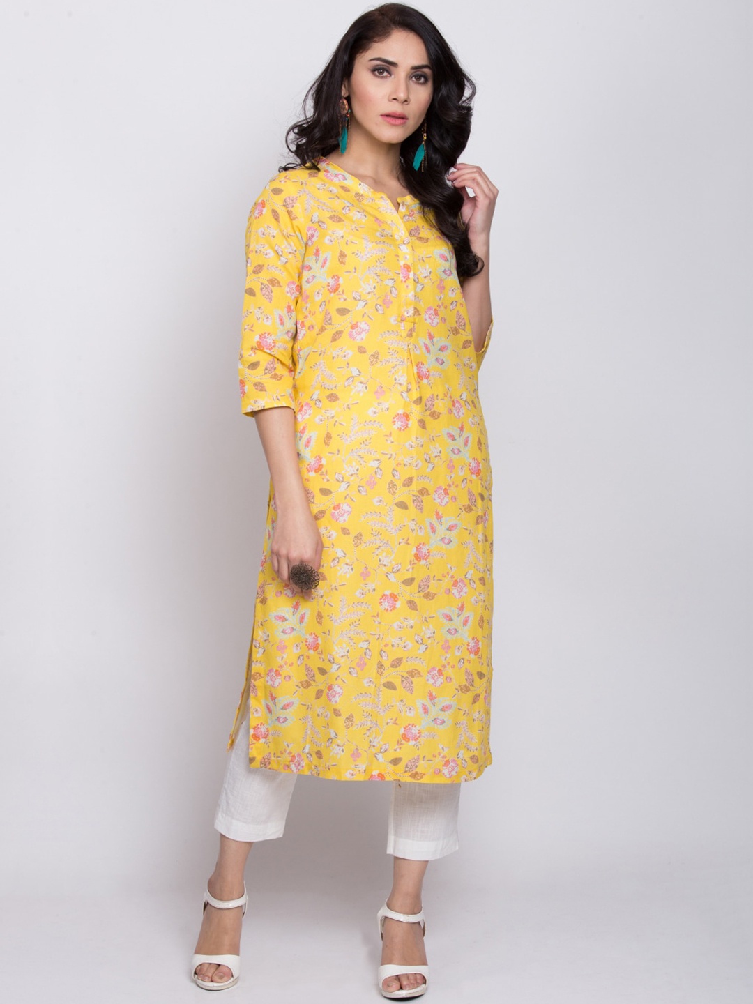 

Biba Women Yellow Printed Straight Kurta