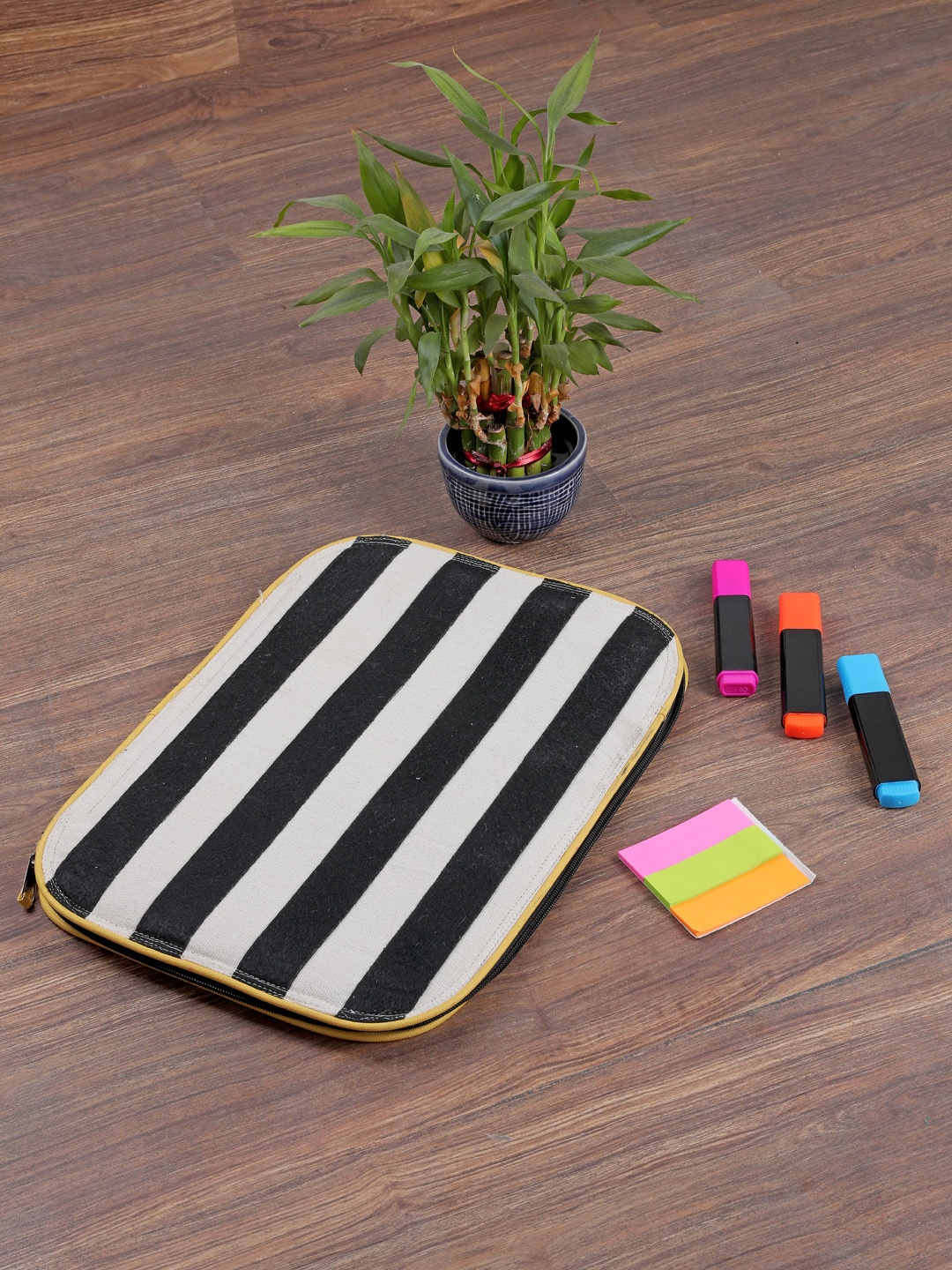 

My Gift Booth Unisex Off-White & Black Striped Breton Document & Note Pouch