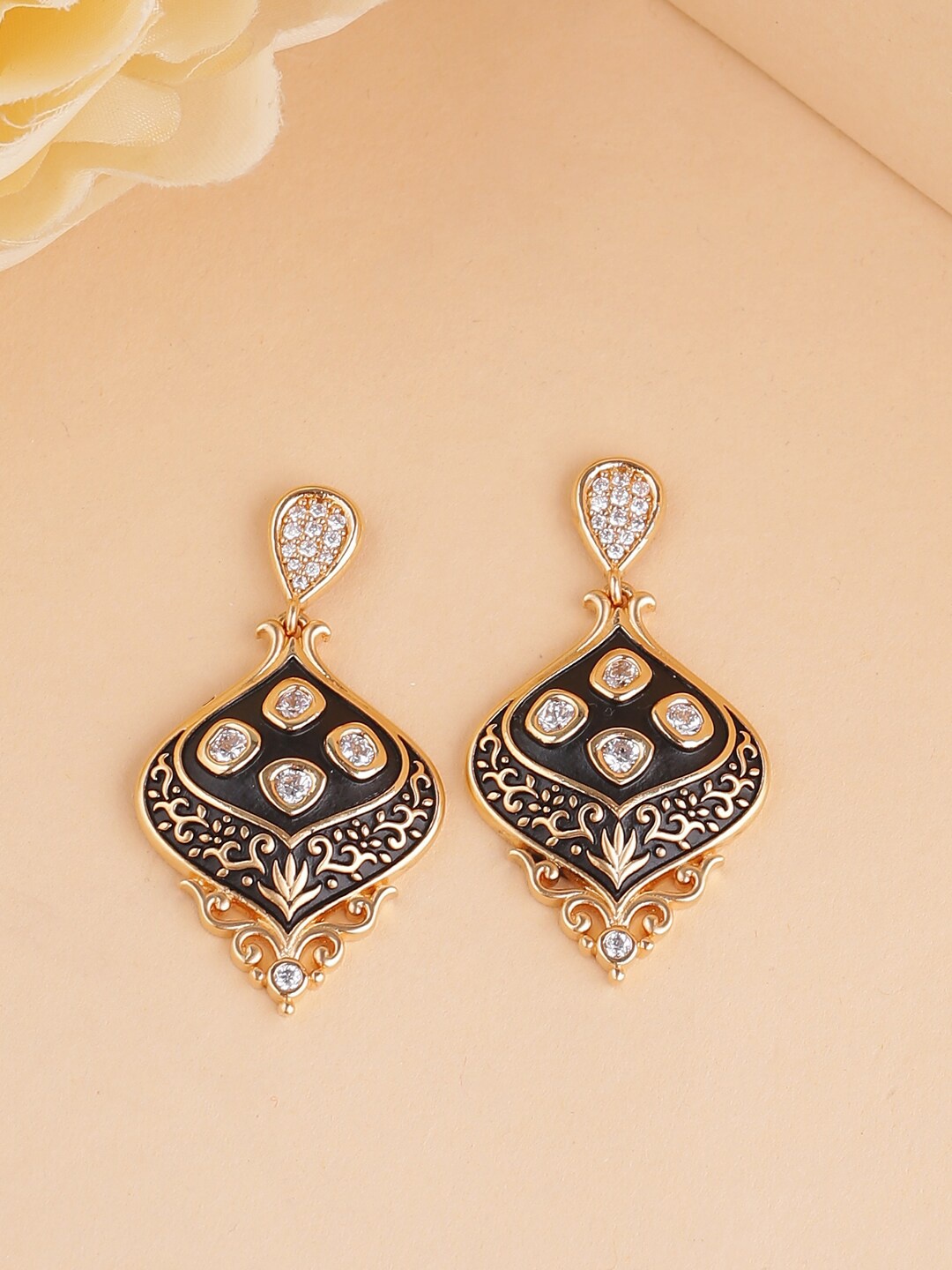 

Tistabene White Contemporary Drop Earrings