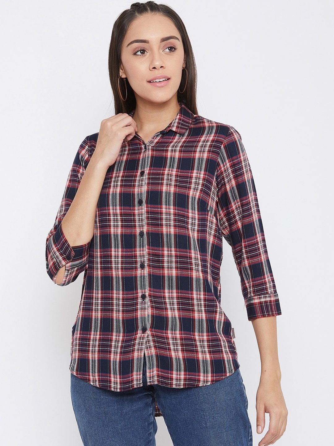 

Crimsoune Club Women Red & Blue Slim Fit Checked Casual Shirt