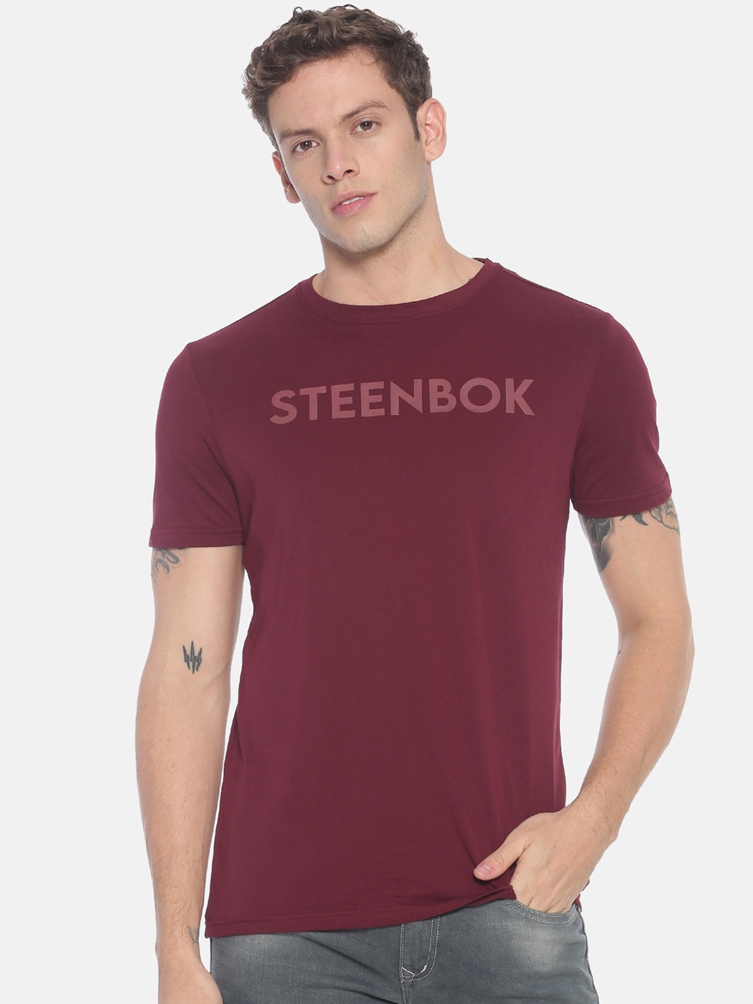 Steenbok Men Maroon Printed Round Neck T-shirt