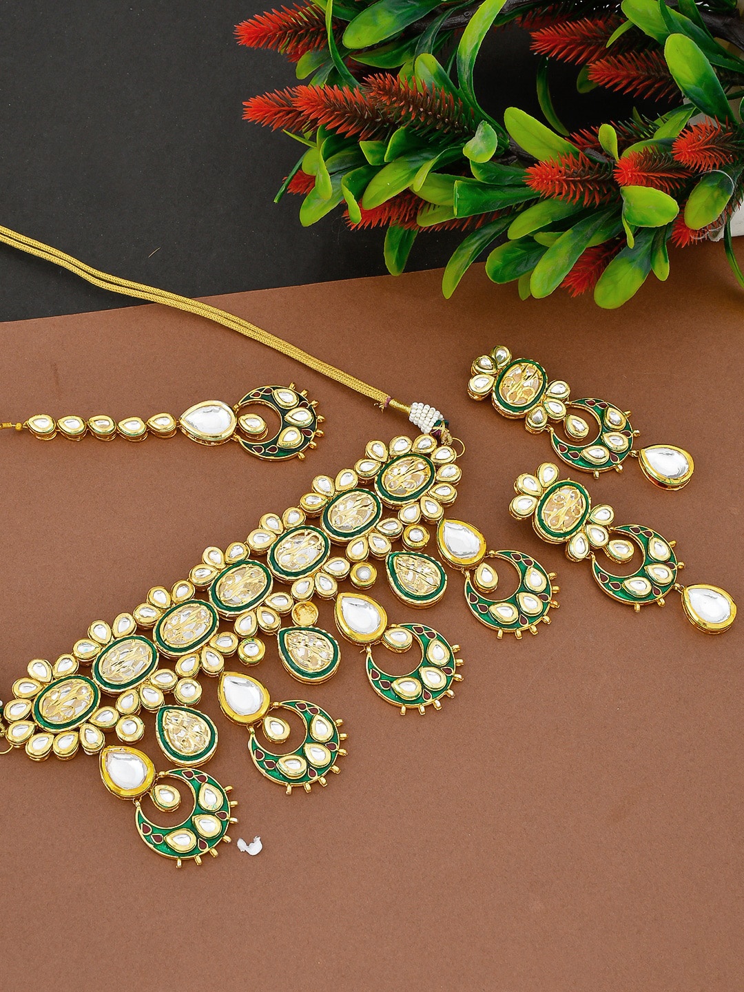 

Silvermerc Designs Gold-Plated Green & White Kundan Studded Meena Choker Jewellery Set