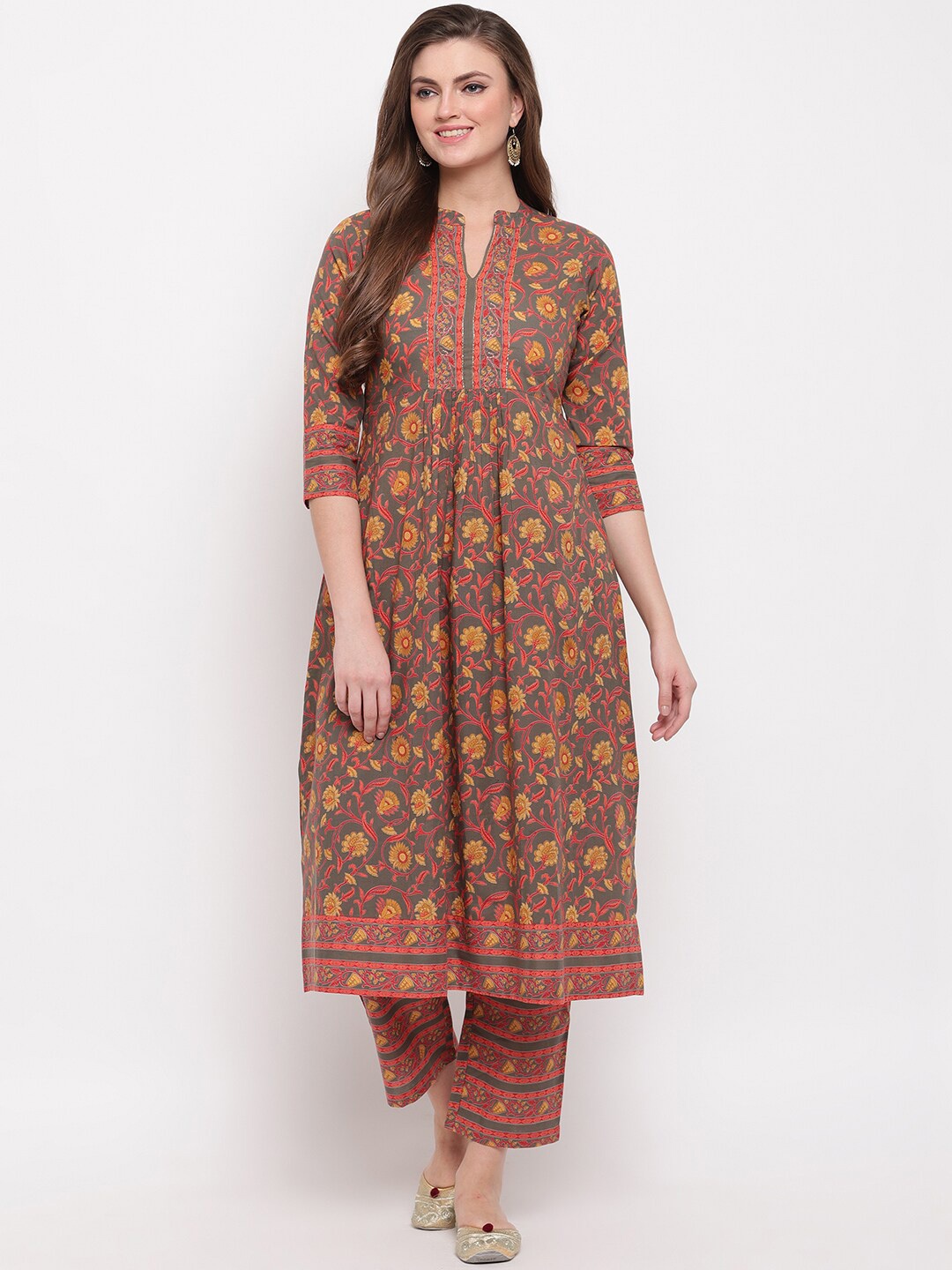 

Vbuyz Women Grey & Coral Orange Floral Print Kurta with Palazzos