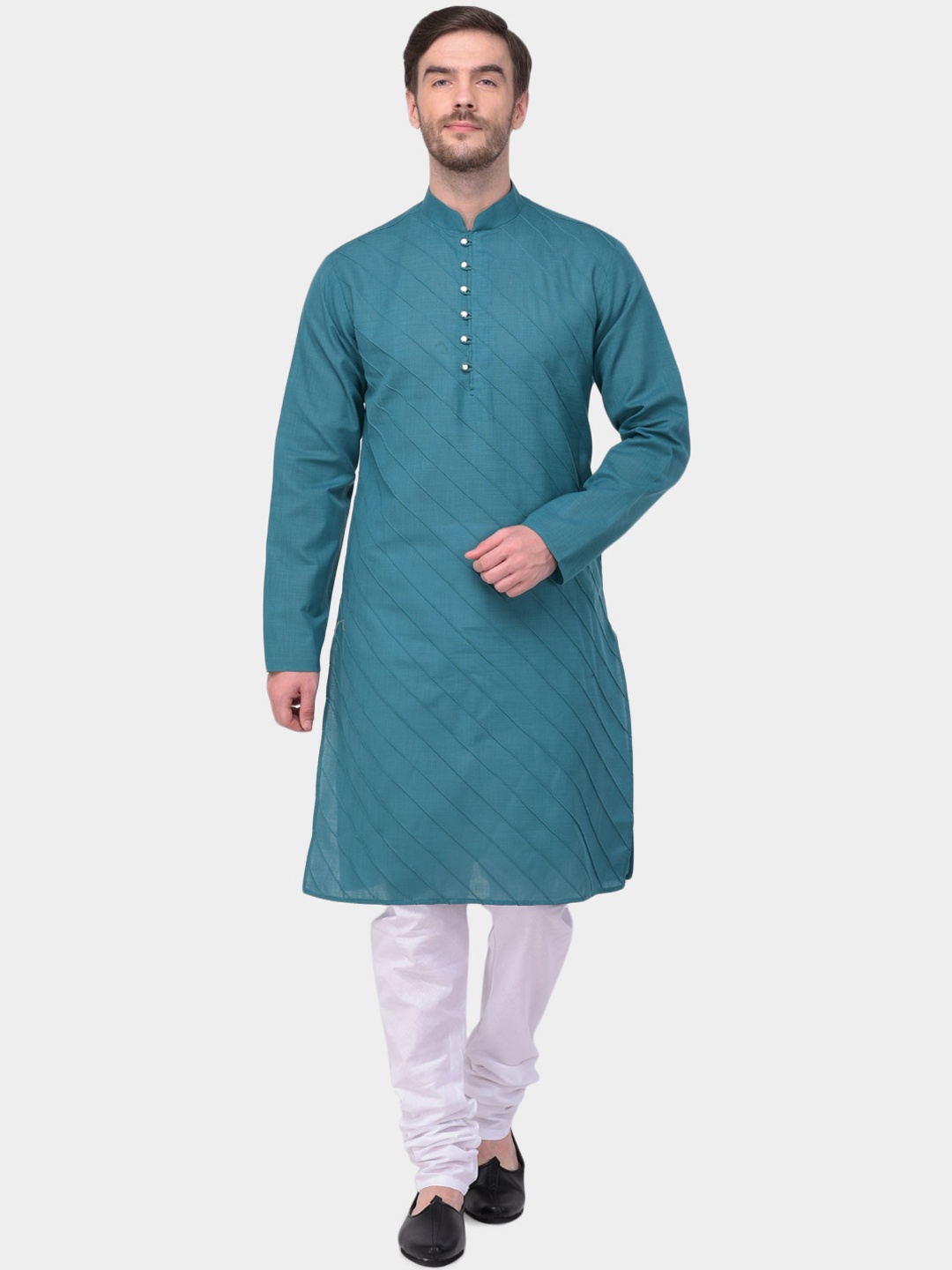 

SG LEMAN Men Teal Green & White Solid Panelled Kurta with Churidar