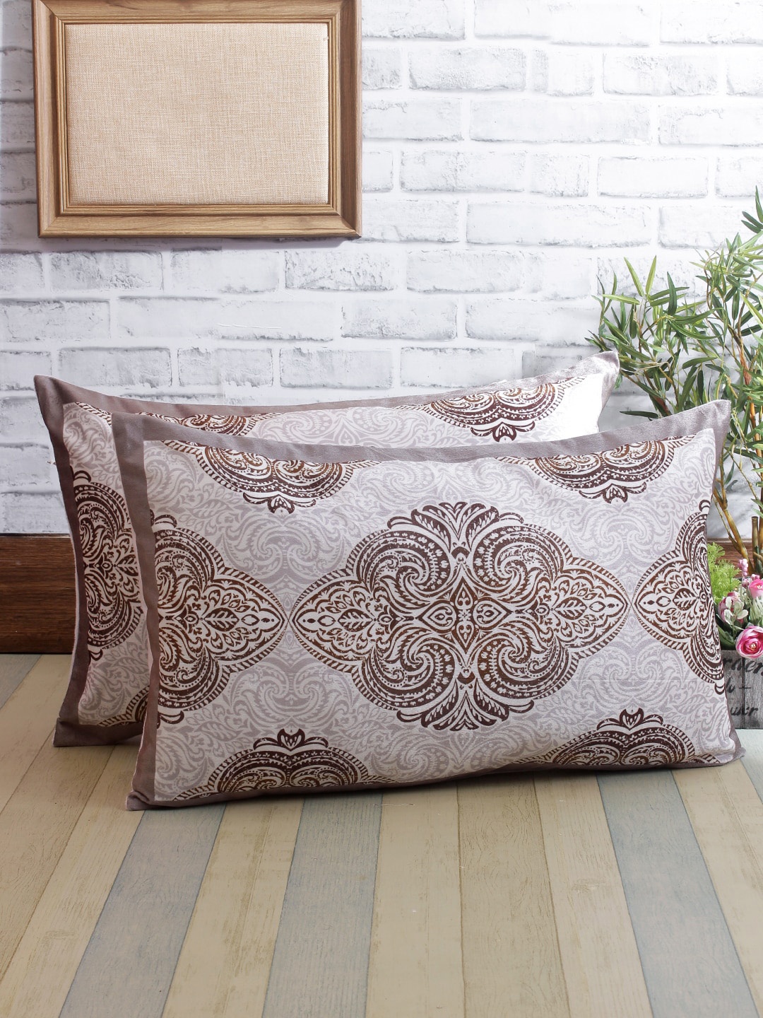 

ROMEE Set Of 2 Off-White & Brown Ethnic Motifs Print Pillow Covers