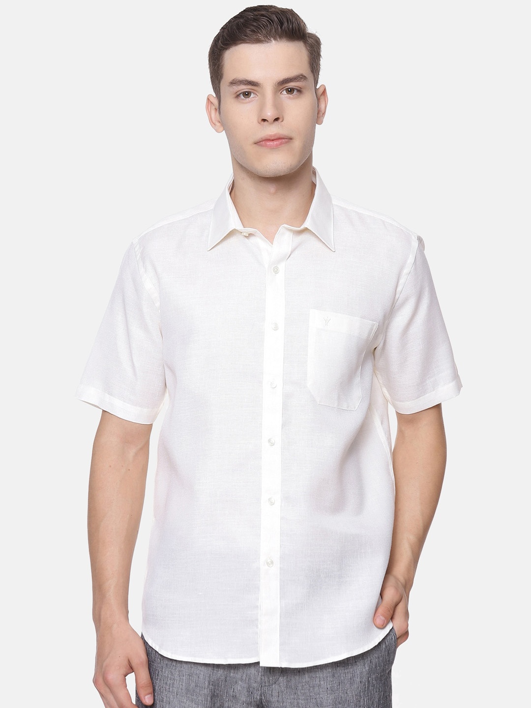 

Ramraj Men White Original Regular Fit Solid Casual Shirt