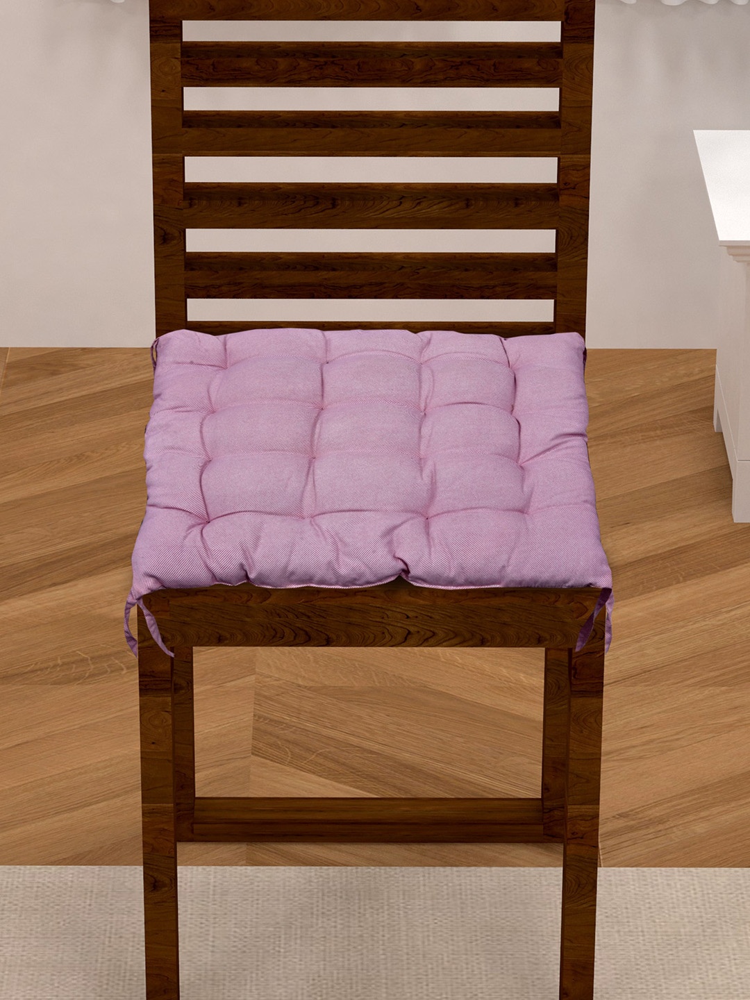 

Clasiko Pink Solid Chair Pad