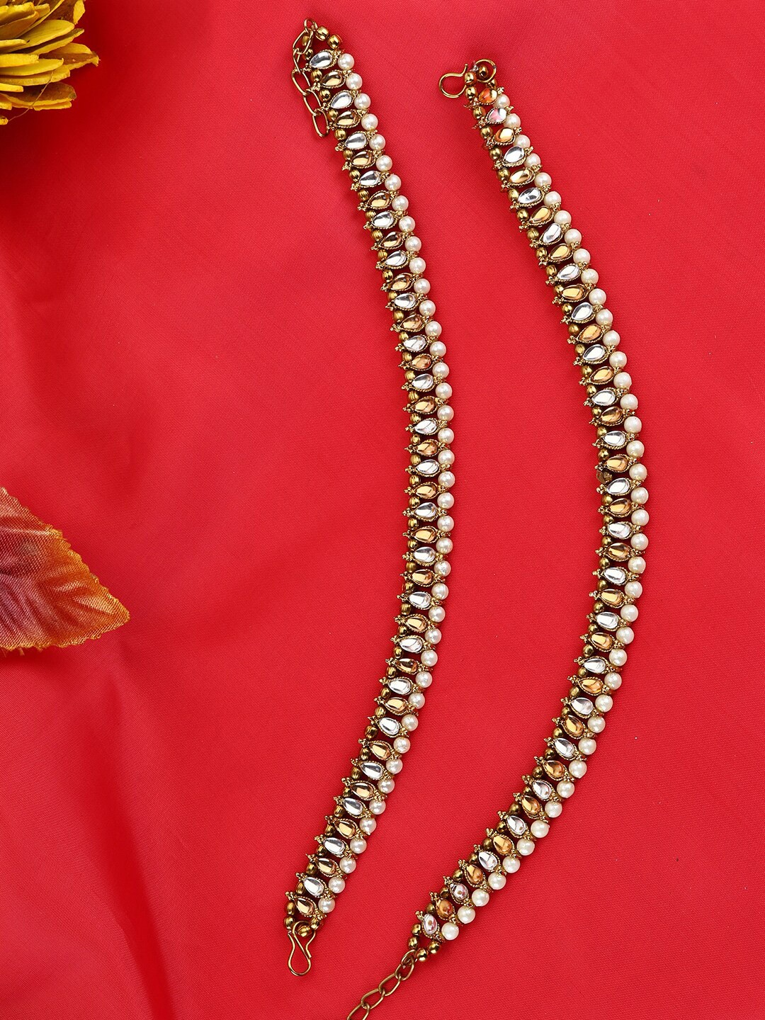 

ANIKAS CREATION Set Of 2 Gold-Plated White & Beige Kundan-Studded Beaded Vilandi Anklets