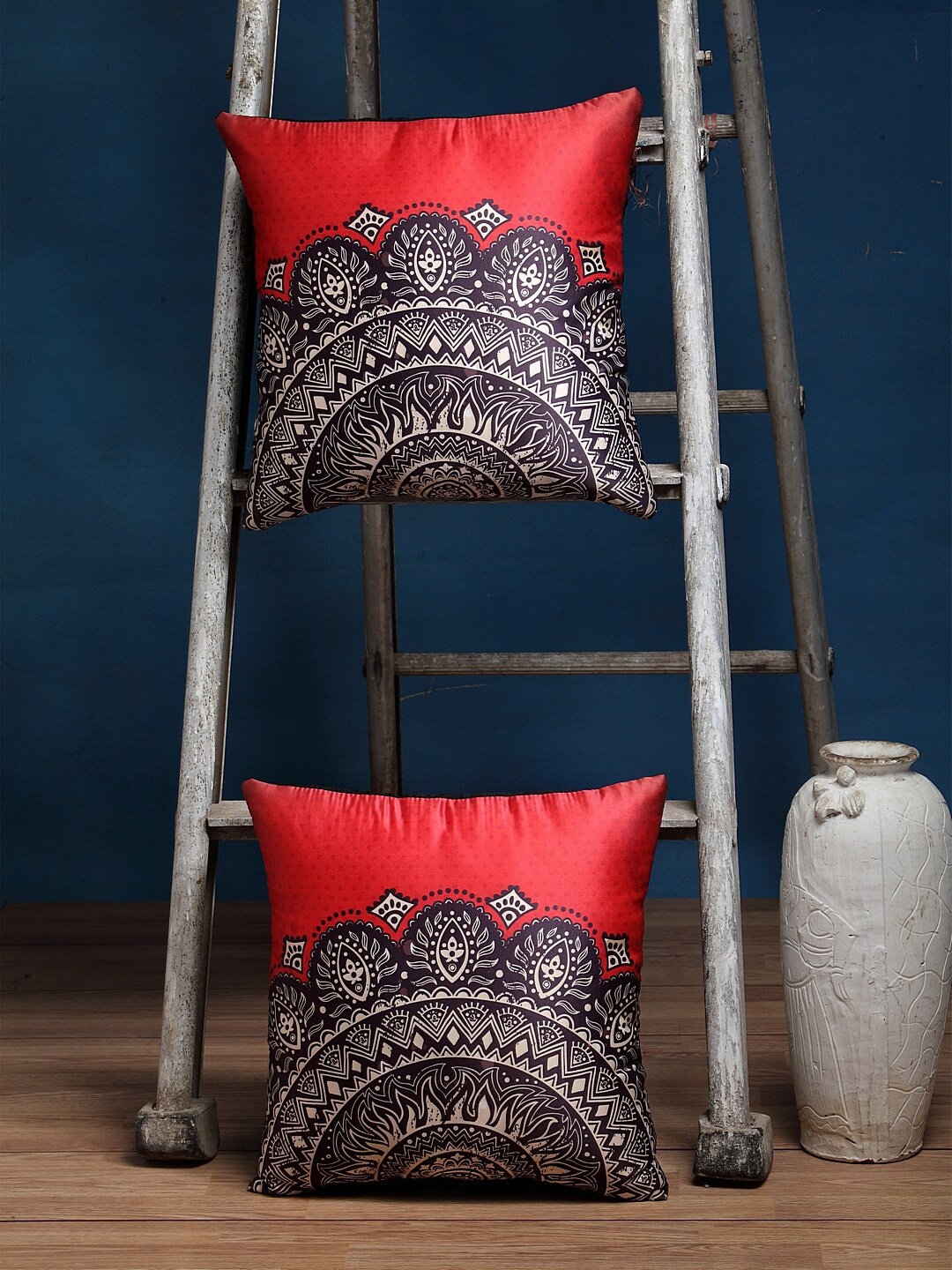 

Alina decor Red & Black Set of 2 Ethnic Motifs Square Cushion Covers