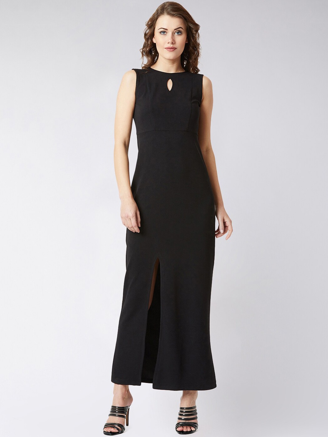 

Miss Chase Women Black Solid Maxi Dress