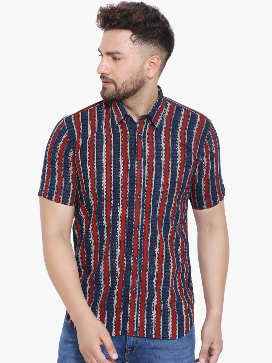 

Wintage Men Red & Blue Tailored Fit Striped Casual Shirt