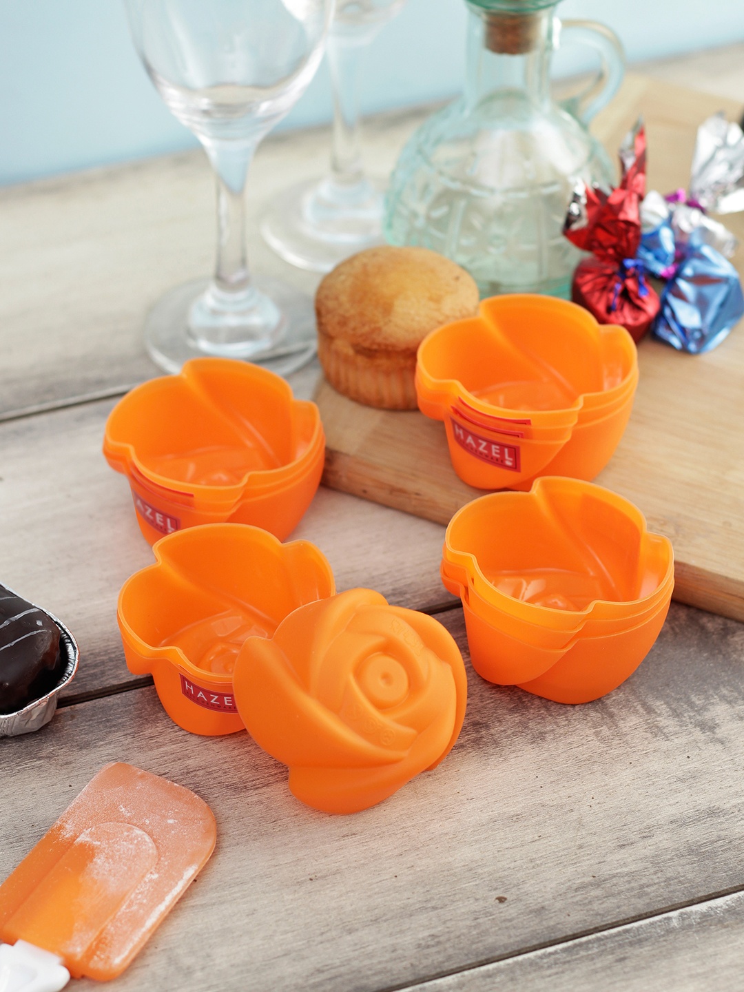 

HAZEL Set Of 12 Orange Silicone Rose-Shape Muffin Moulds
