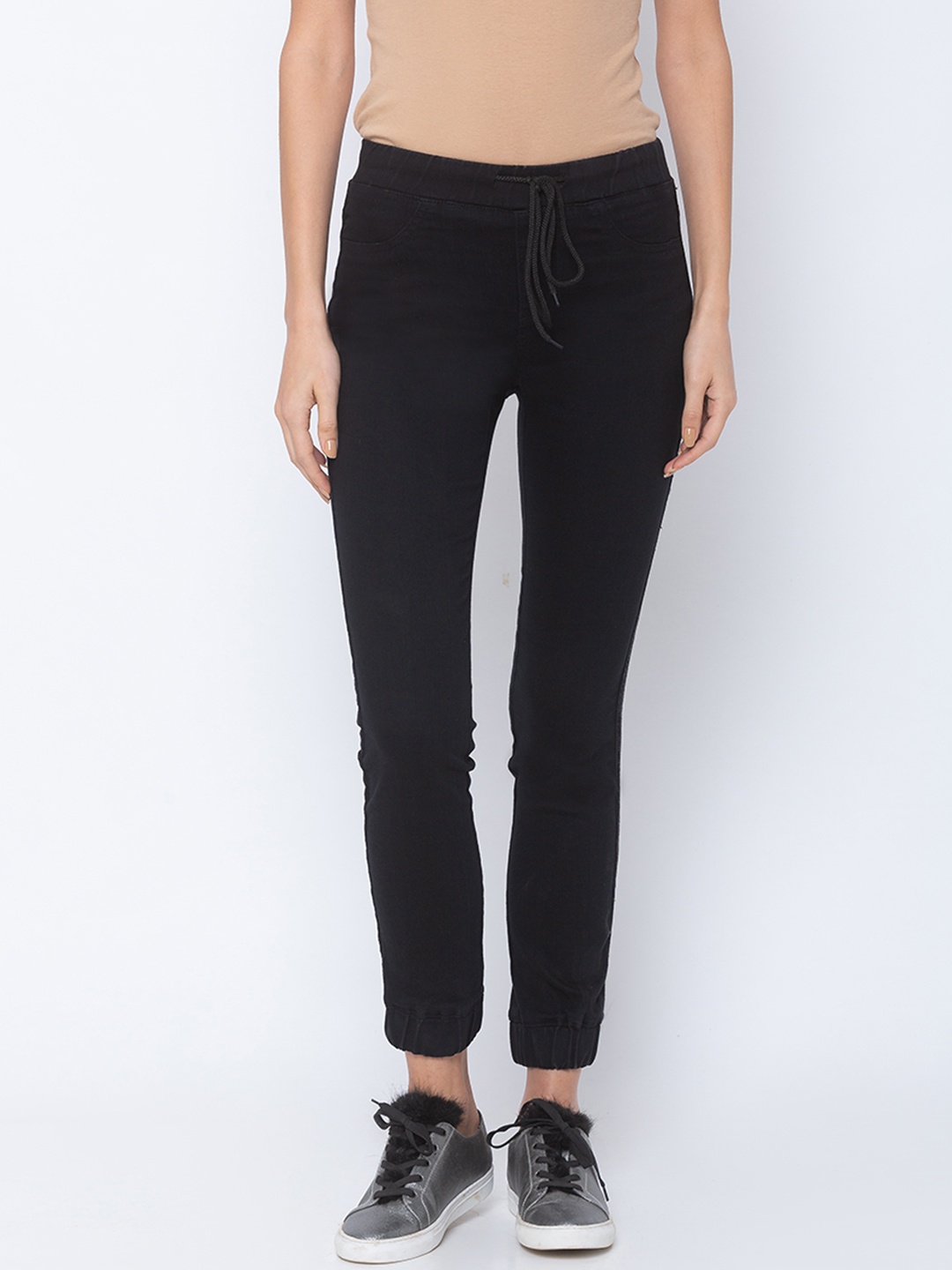 

Globus Women Black Skinny Fit Mid-Rise Clean Look Jeans