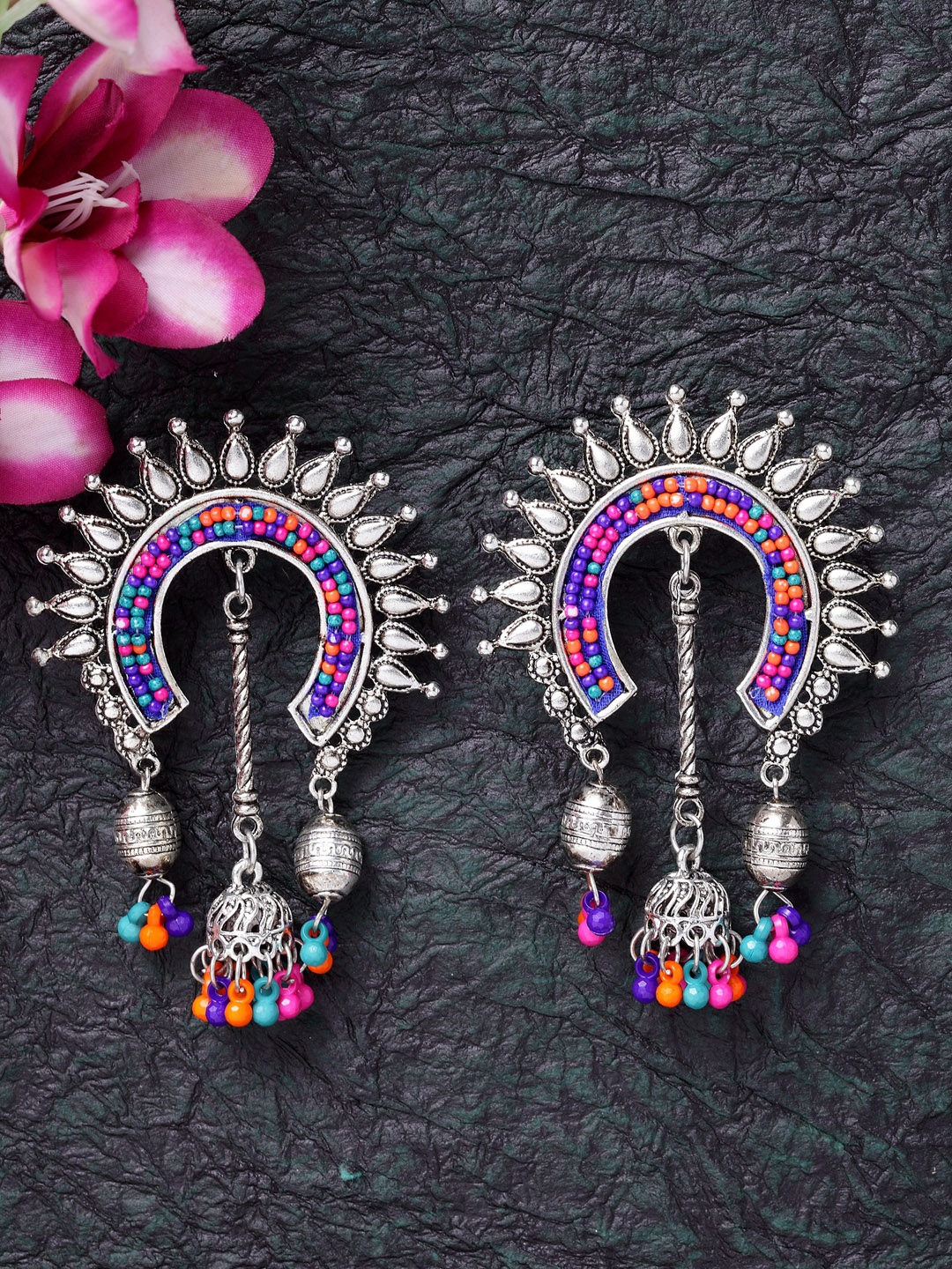 

Moedbuille Silver-Plated Handcrafted Drop Earrings