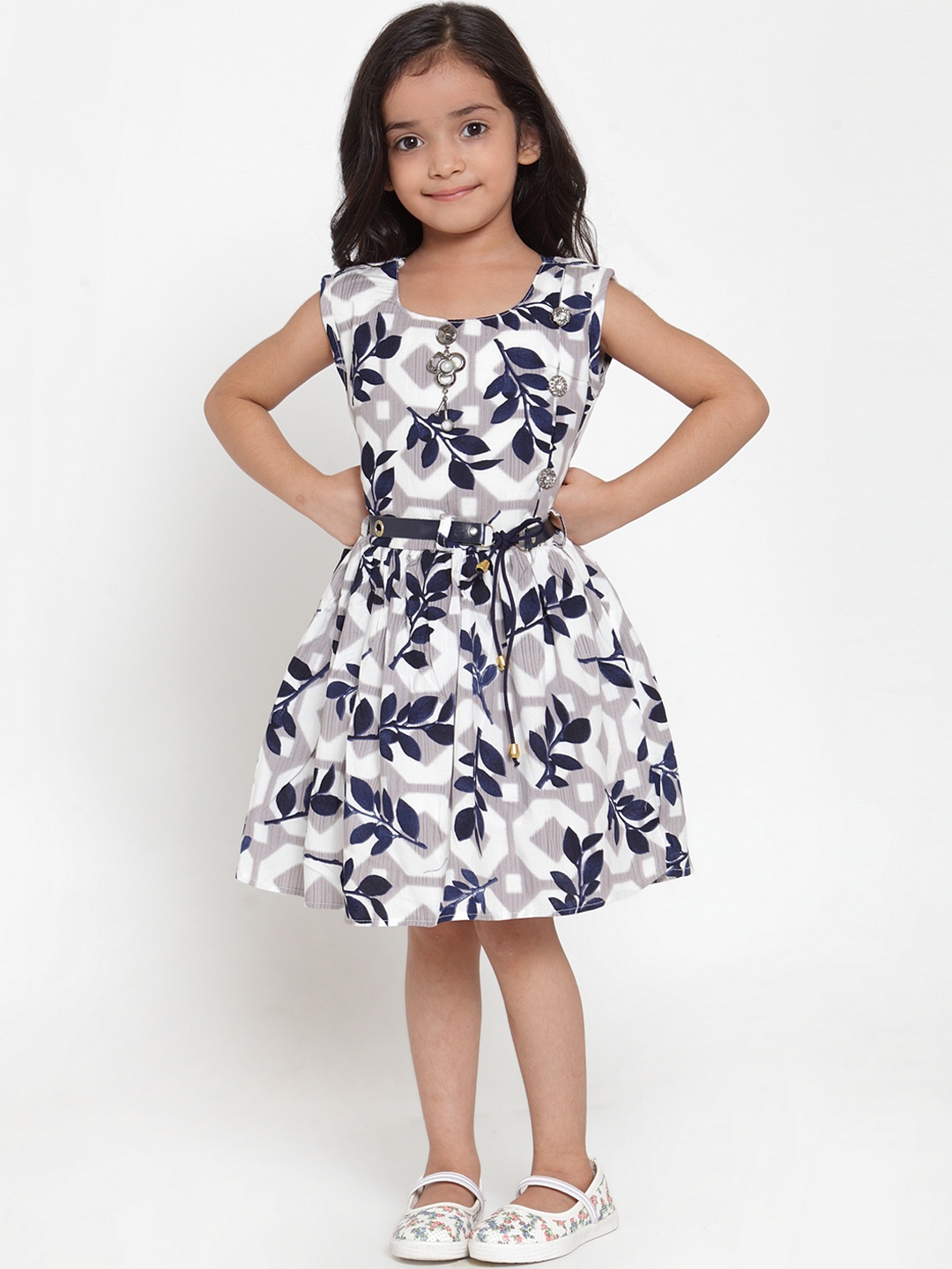 

Aarika Girls White & Grey Printed Fit and Flare Dress