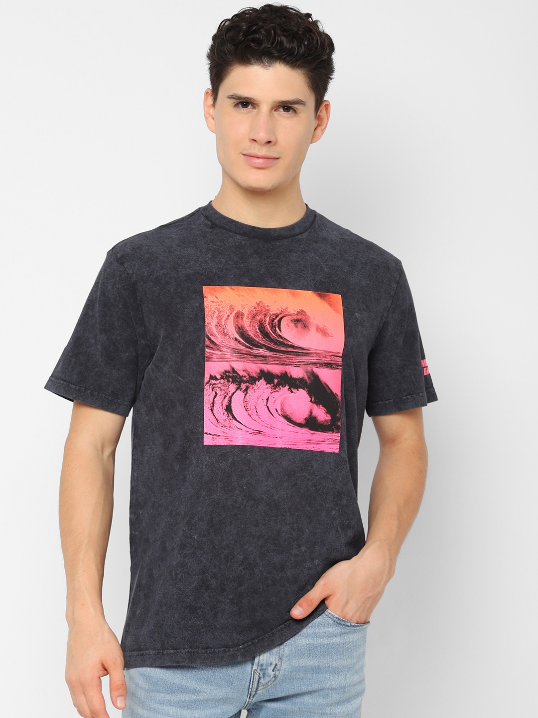 

AMERICAN EAGLE OUTFITTERS Men Black Printed Round Neck T-shirt