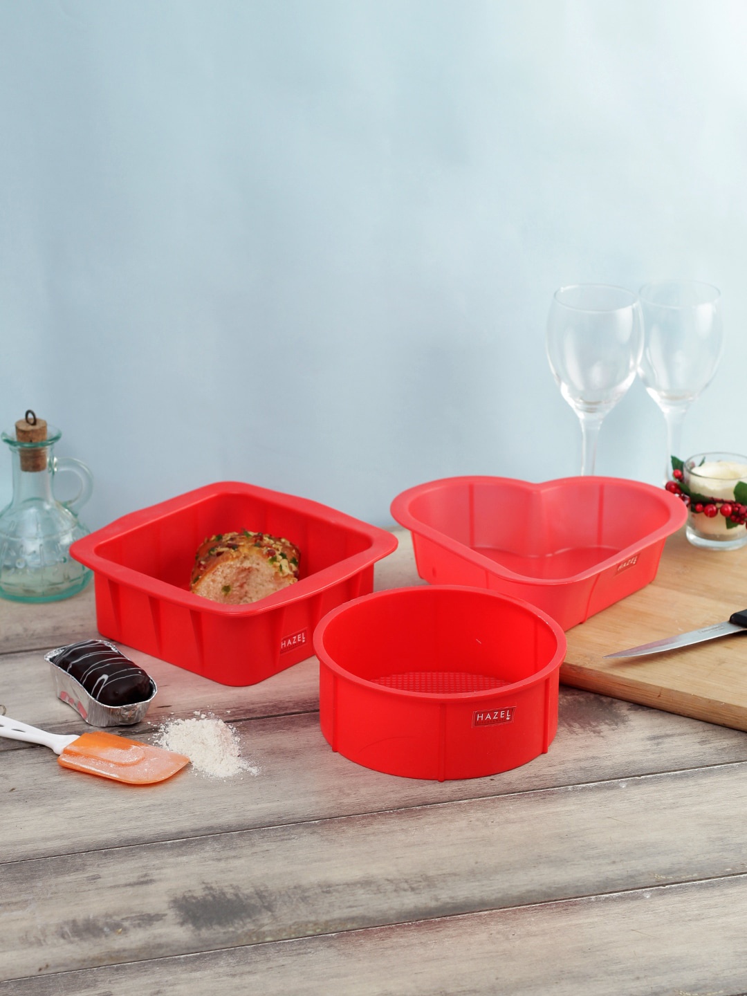 

HAZEL Set Of 3 Red Solid Silicon Half Kg Cake Moulds