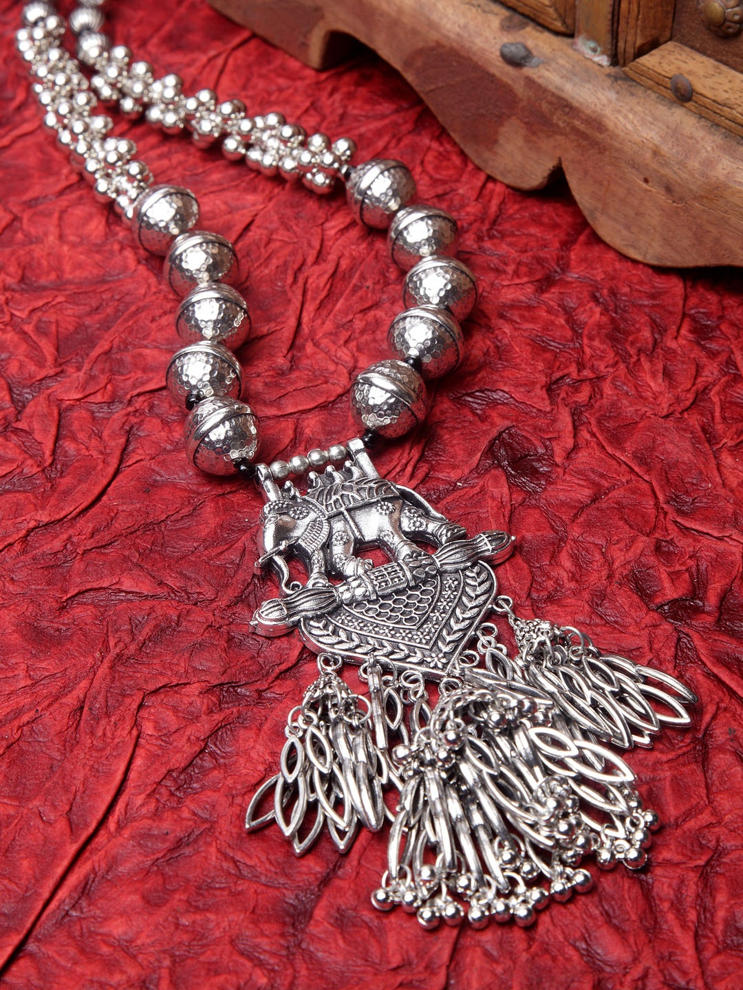 

Moedbuille Silver Oxidised Temple Necklace