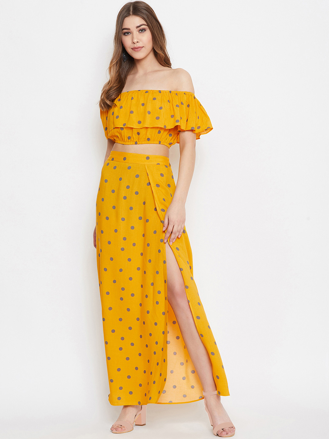 

Berrylush Women Yellow Printed Two-Piece Dress