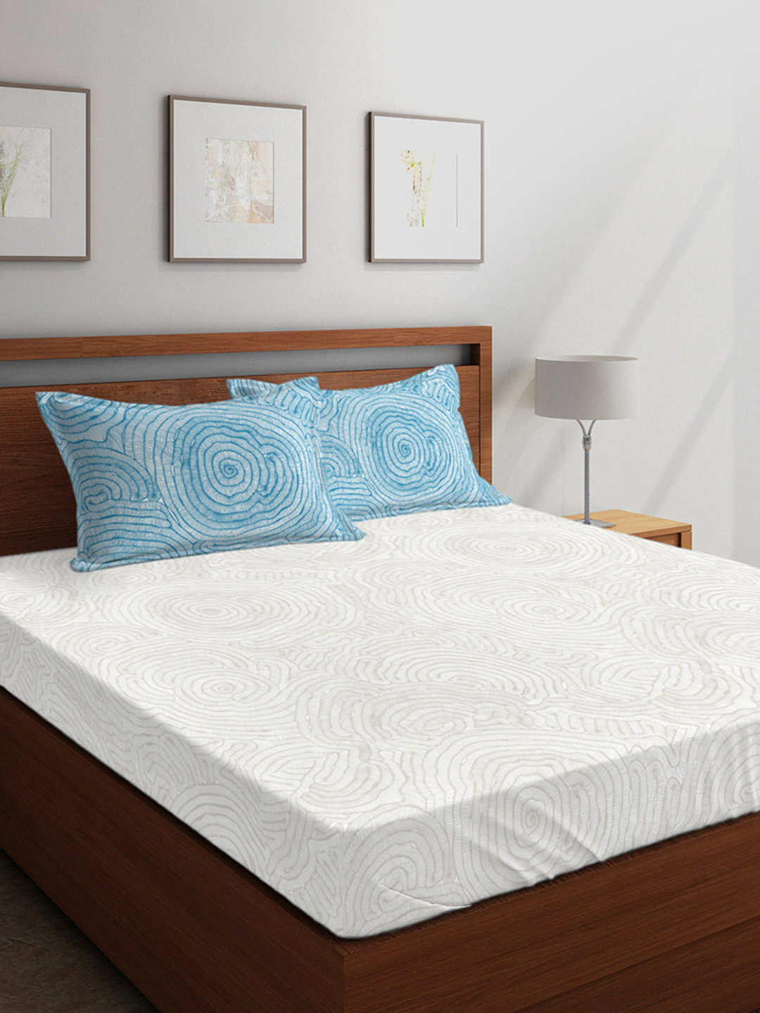 

Boutique Living India Grey Geometric 300 TC Cotton 1 King Bedsheet with 2 Pillow Covers