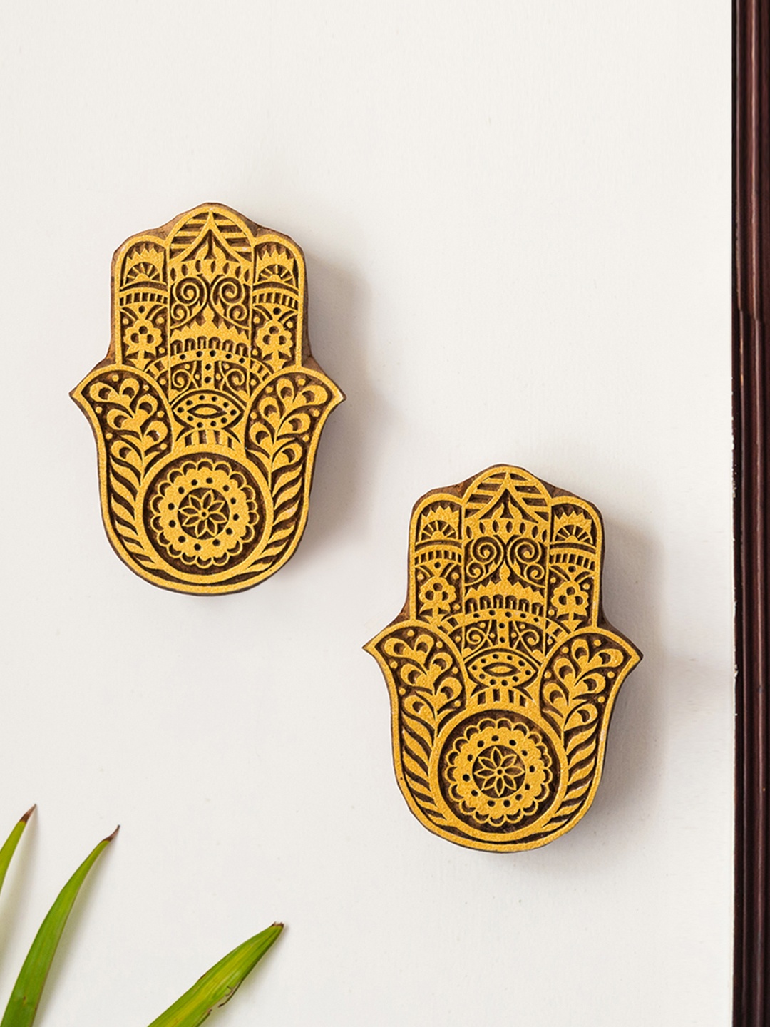 

ExclusiveLane Set of 2 Yellow & Brown Palm Pair Hand Carved Block Wall Decor