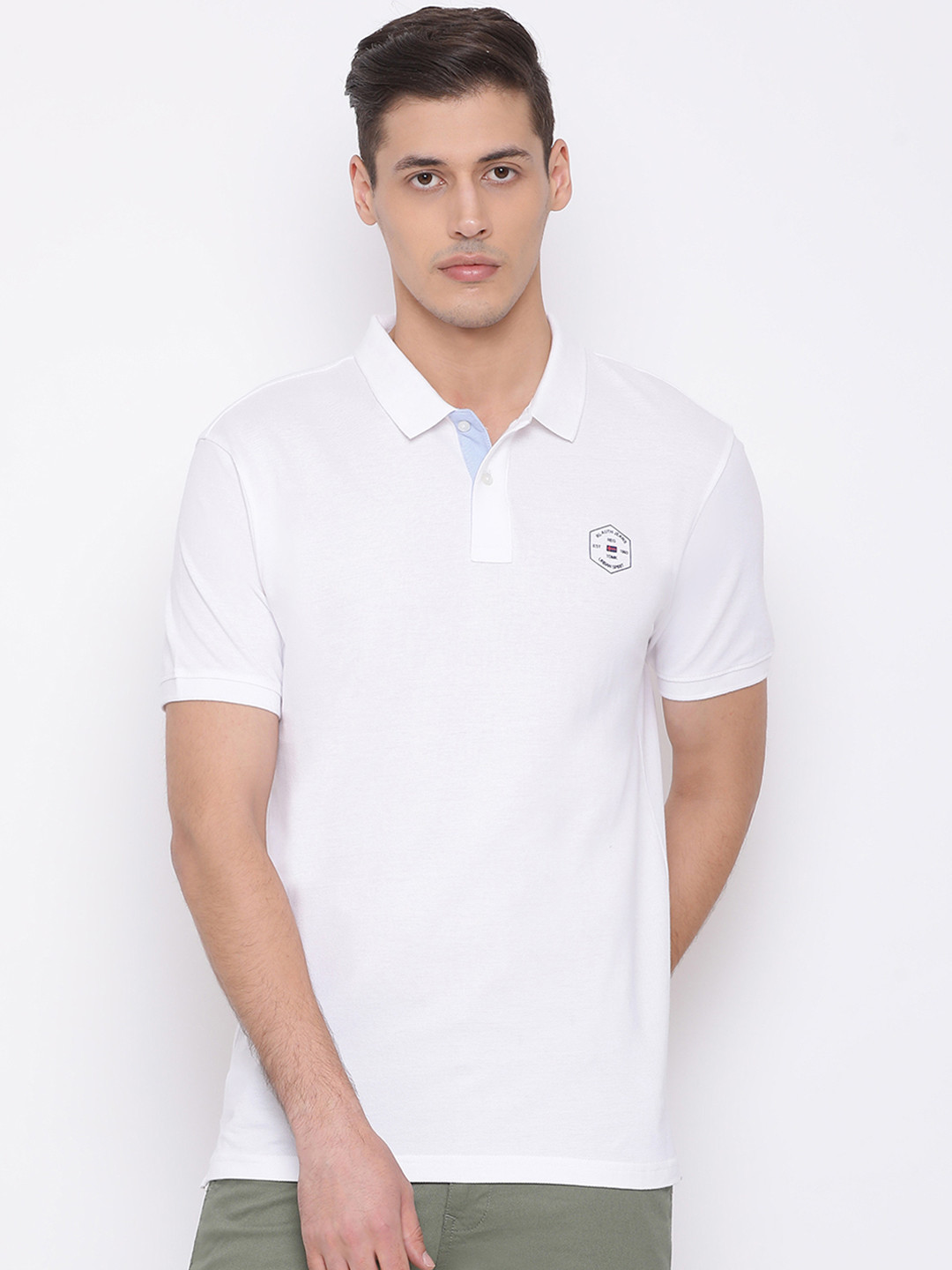 

Richlook Men White Solid Polo Collar T-shirt