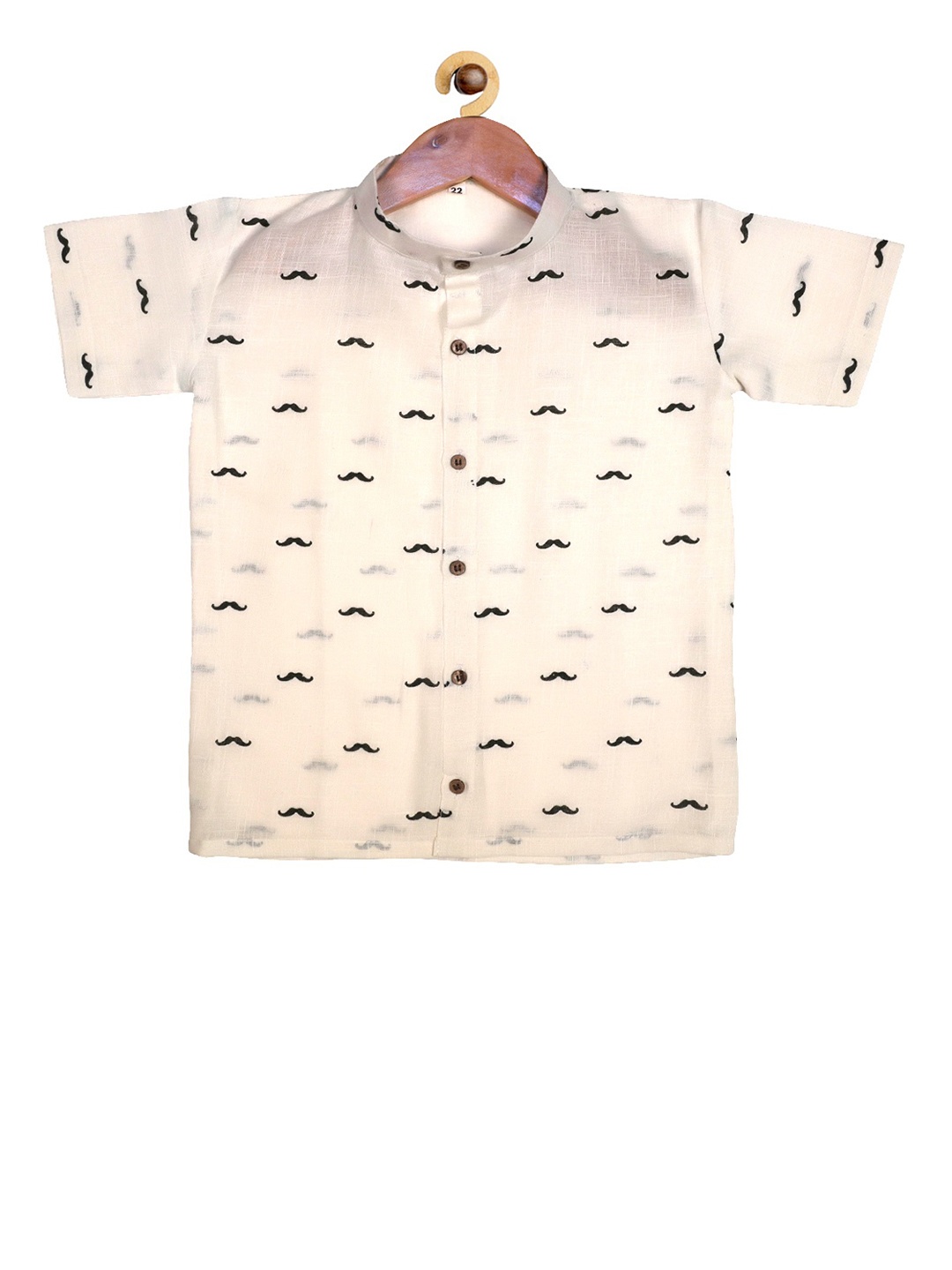 

SOULFULLY INDIAN Boys Off-White & Black Regular Fit Printed Casual Shirt