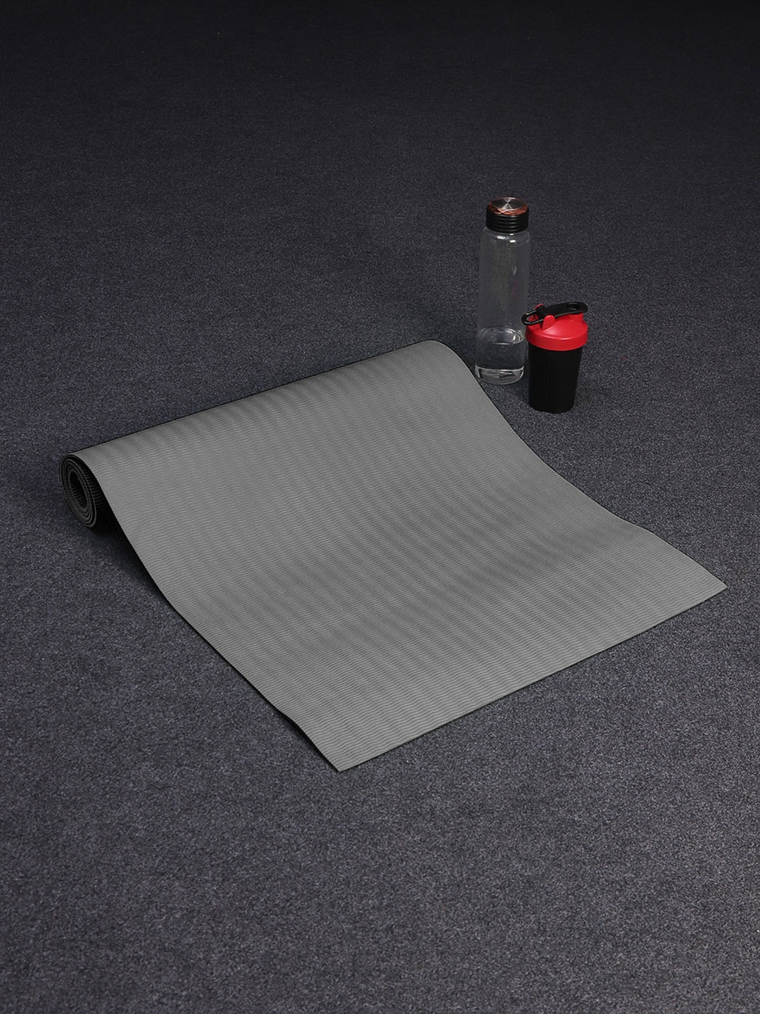

ROMEE Grey Anti Skid 4MM Yoga Mat with Cover Bag