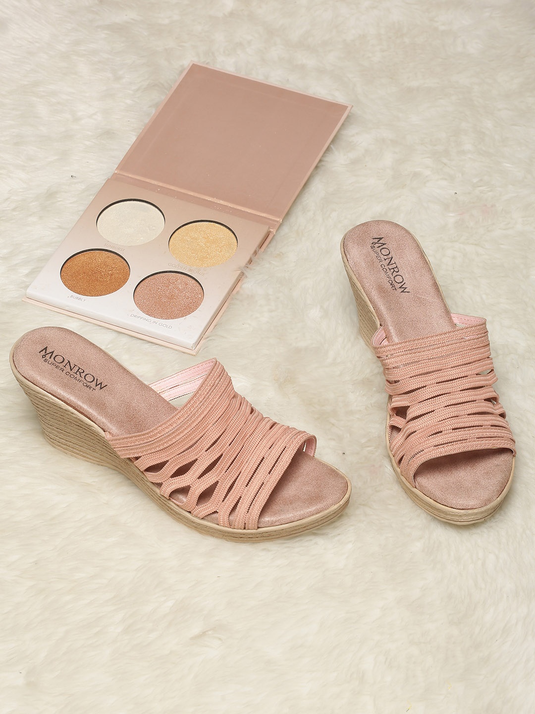 

Monrow Women Pink Solid Heels