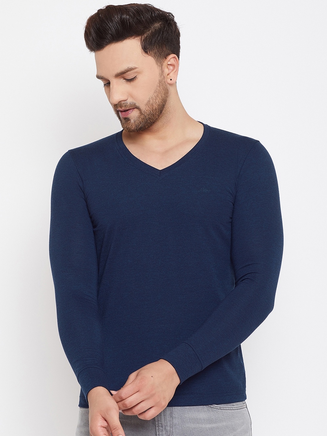 Adobe Men Navy Blue Solid V-Neck T-shirt
