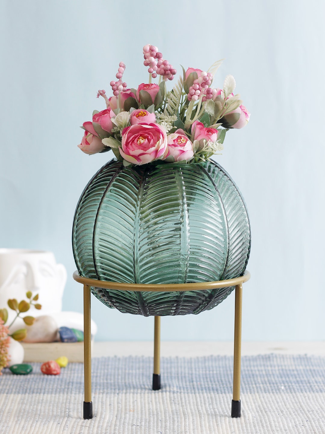 

TAYHAA Green Textured Glass Flower Vase With Gold-Toned Stand