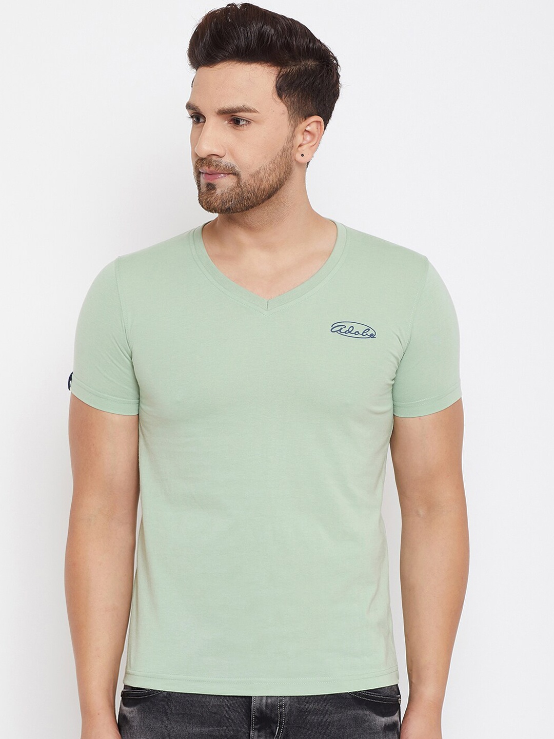 

Adobe Men Sea Green Solid V-Neck T-shirt