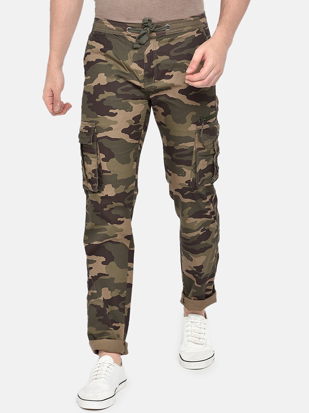

beevee Men Brown & Olive Green Relaxed Regular Fit Camouflage Printed Cargos