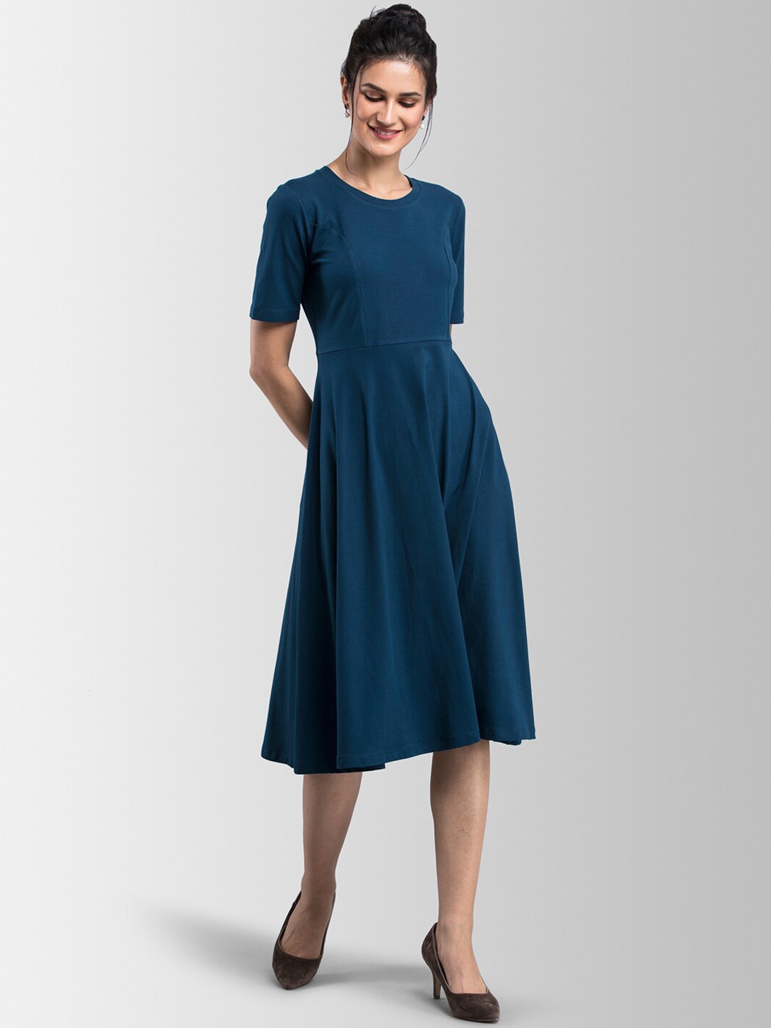 

FableStreet Women Blue Solid Knitted A-Line Dress