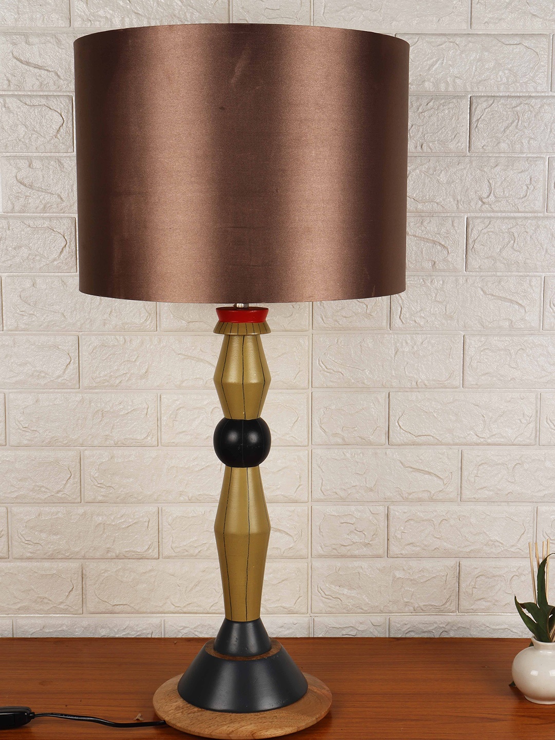 

Grated Ginger Brown & Olive Green Solid Buffet Table Lamp with Shade