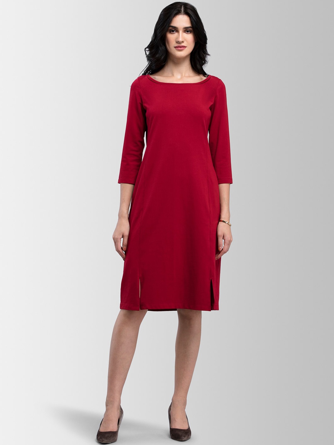 

FableStreet Women Maroon Solid Sheath Dress