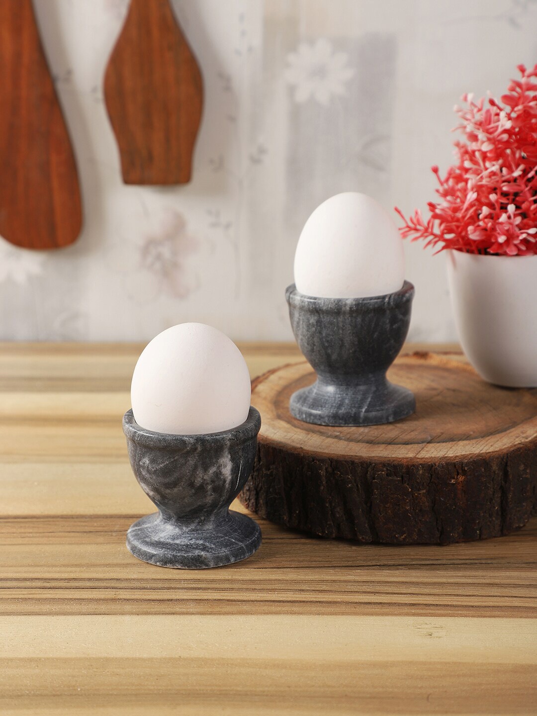 

NikkisPride Set Of 2 Black & Grey Marble Egg Keepers