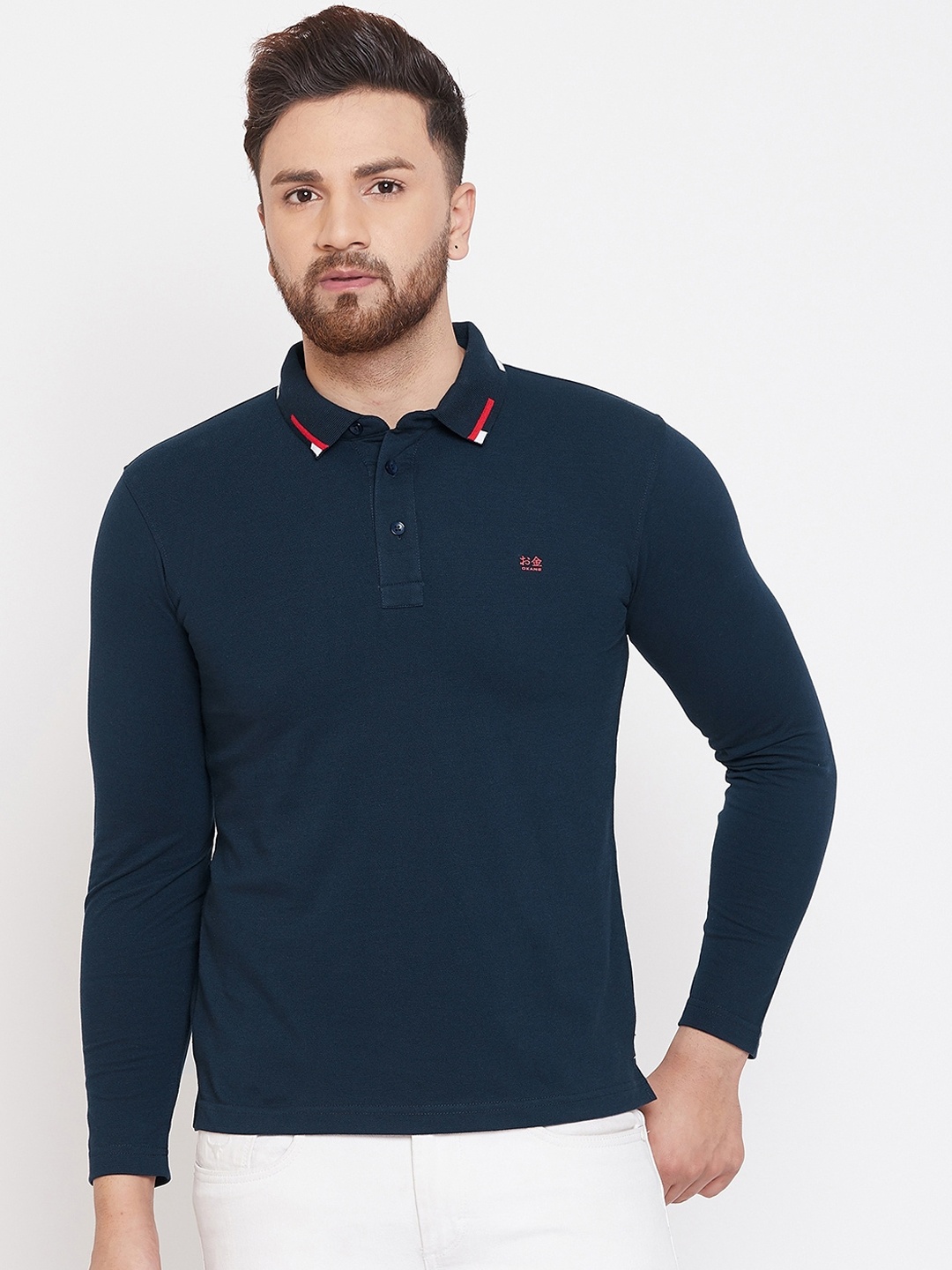 

Okane Men Navy Blue Solid Polo Collar T-shirt