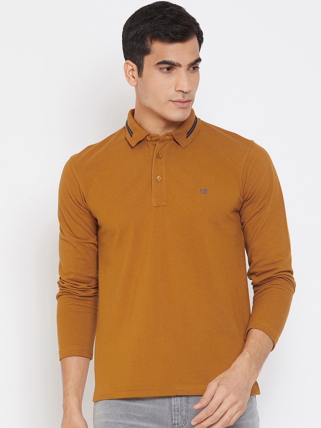 

Okane Men Tan Brown Solid Polo Collar T-shirt