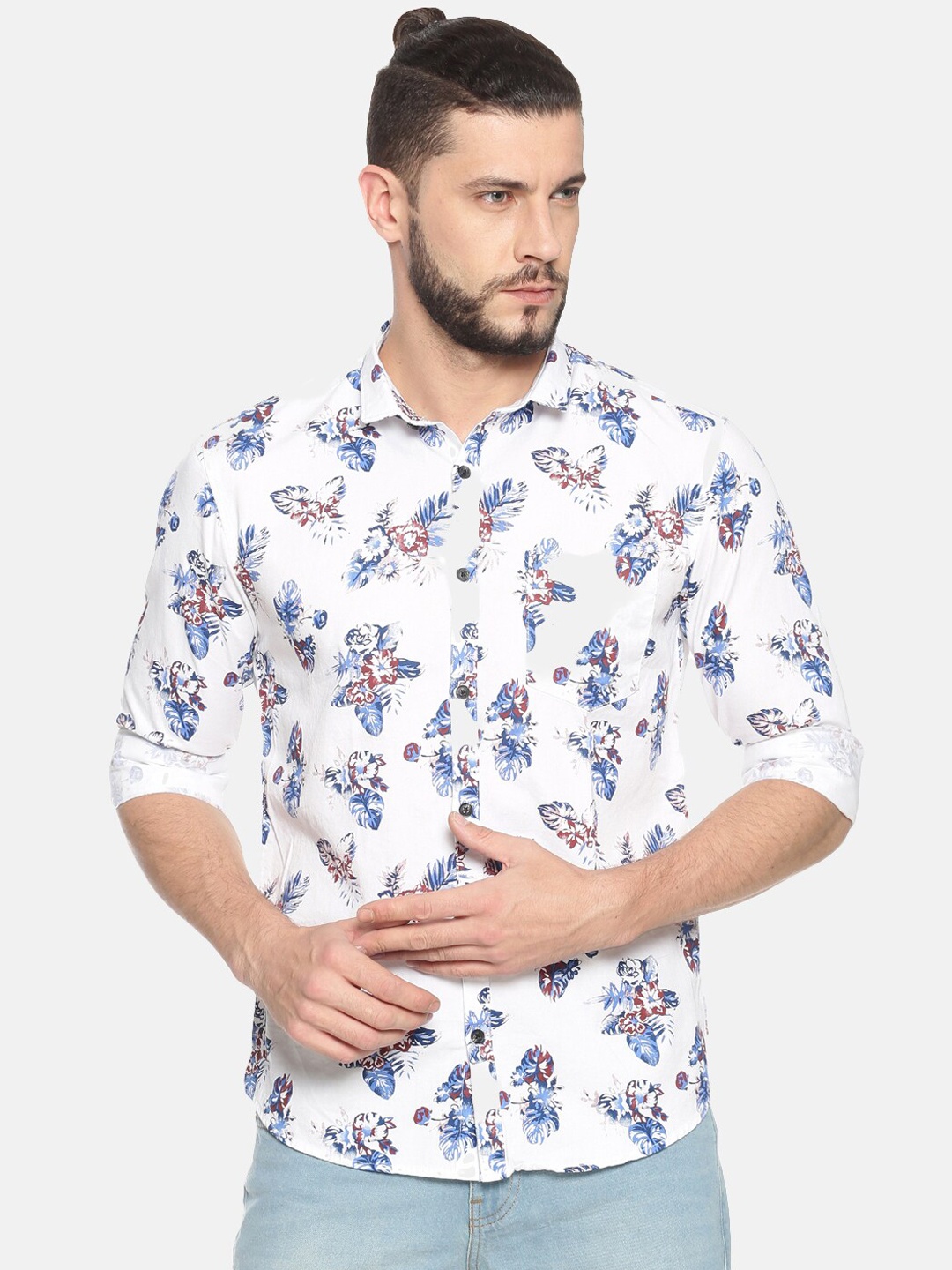 

SHOWOFF Men White & Blue Slim Fit Printed Casual Shirt