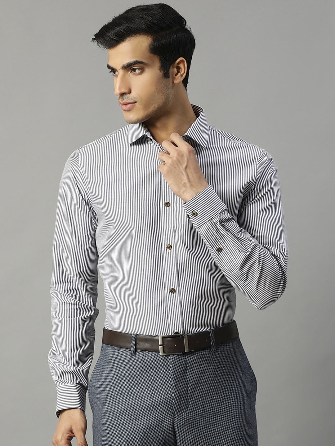 

Matinique Men Blue Slim Fit Opaque Striped Formal Shirt